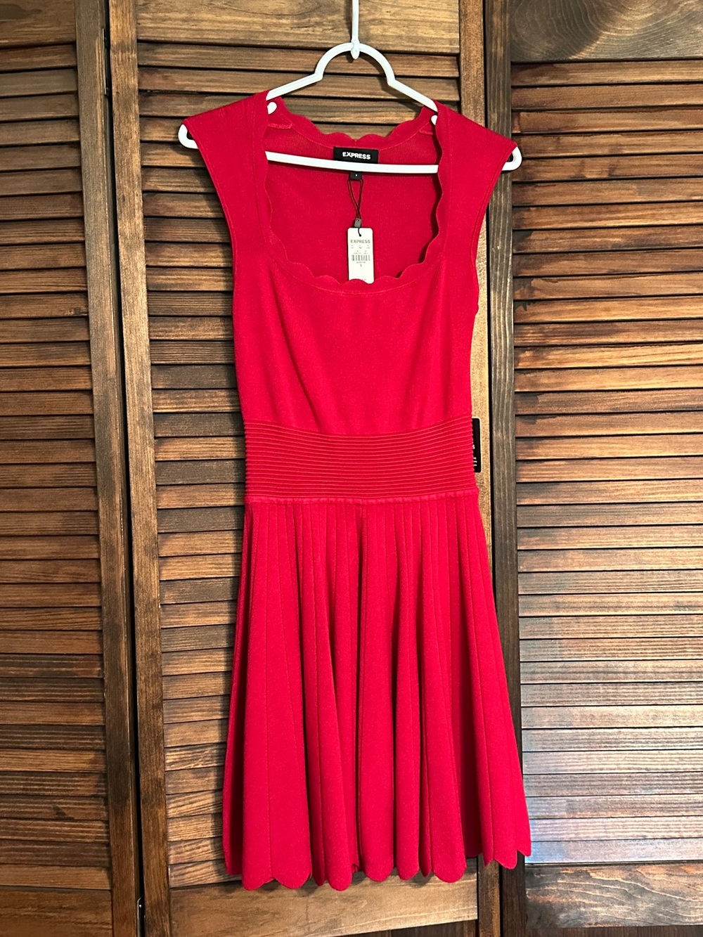 NWT - Express Fuschia Scalloped Fit & Flare Dress Small
